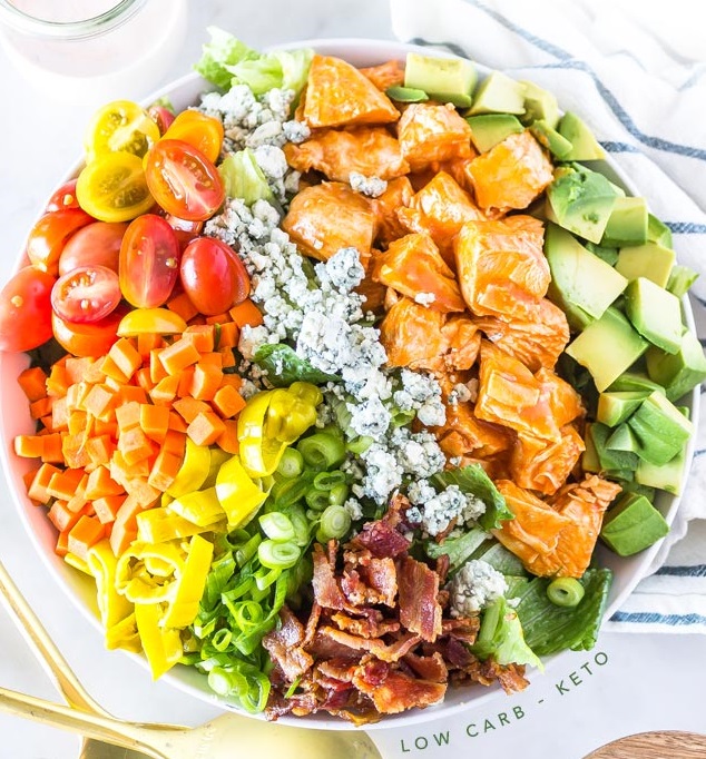 keto buffalo salad