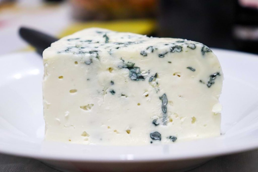 Blue cheese dressing