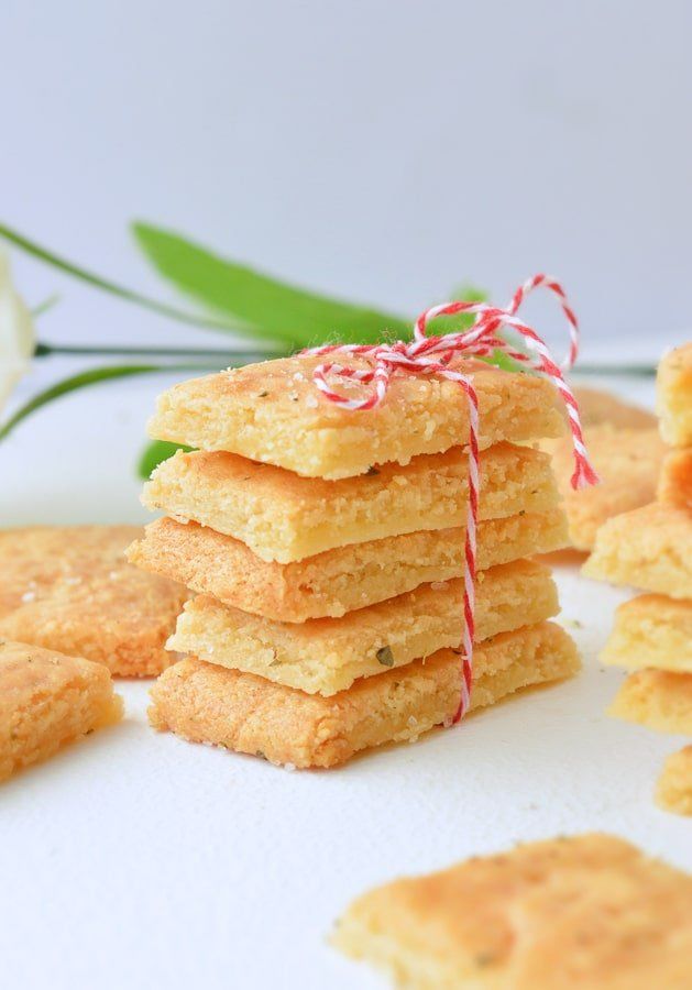 Keto cheese crackers recipe